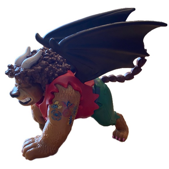 Disney Onward Deluxe Cake Topper Figure Corey Manticore PVC collectible 5” - Picture 1 of 5